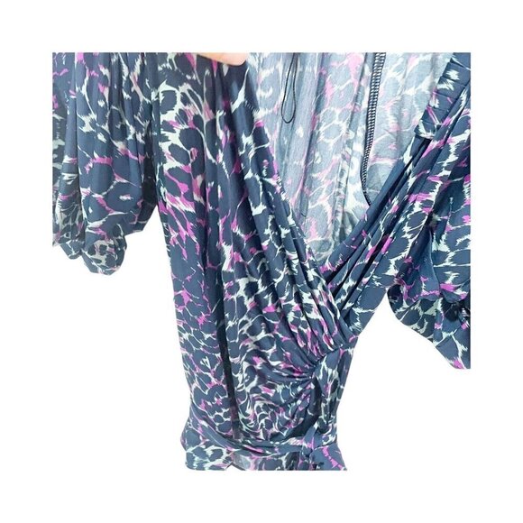 BCBGMAXAZRIA Blu Grey Purple Animal Print Short Sleeve Blouse Top XS Cold Should - Picture 6 of 9